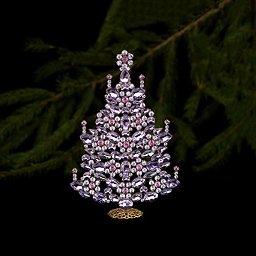 Блестяща коледна елха (светло розово), Лъскава коледно дърво, за ръчна работа с бледо розови кристали, украсена с цветя, свещи и